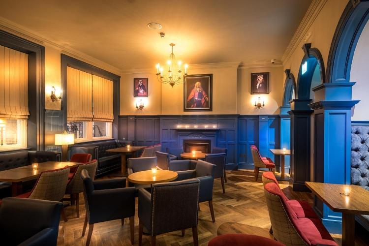 Gate Hotel Review, Londonderry Travel