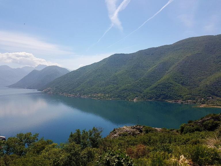 Apartment Titaneli - B&B Kotor