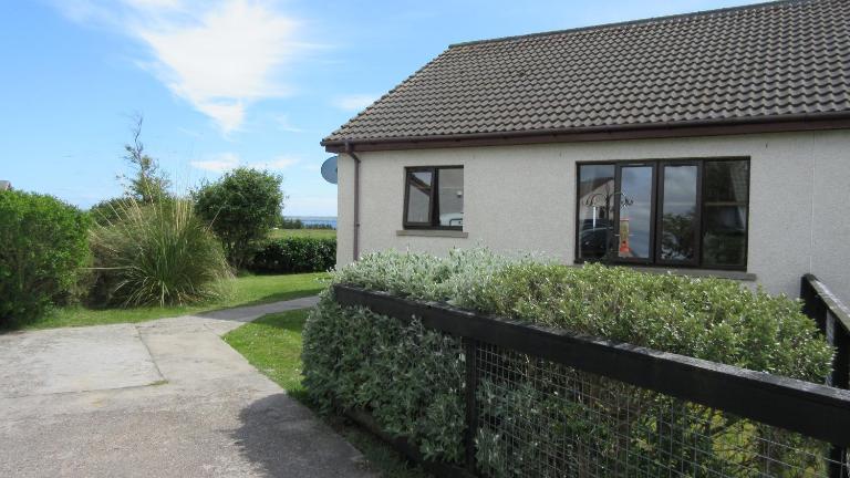 The Wee Gem - 9 Milking Hill Park - B&B Stornoway