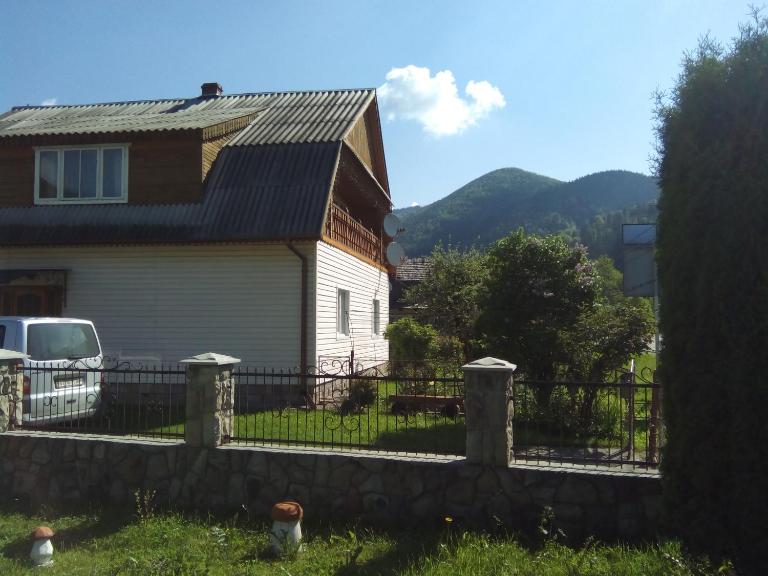 Homestay Opryshky - B&B Tatariv