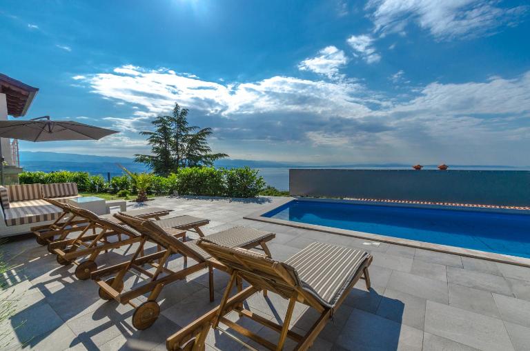 Apartments Villa Sonja - Bed and Breakfast Matulji