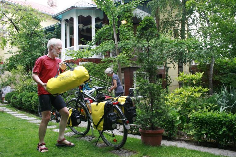 Urban Guerrilla - Base for Adventurers - B&B Negotin