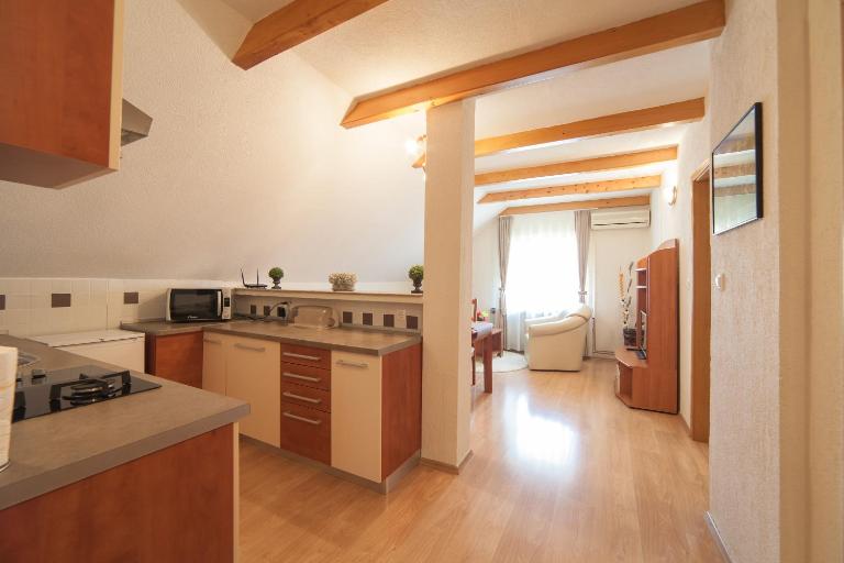 Apartmant & Room Bruna - Chambres d'hôtes Drežnik Grad