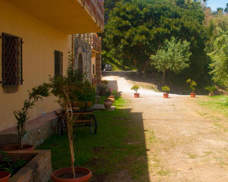 Agriturismo Fattoria di Grenne - Ferienwohnung Ficarra