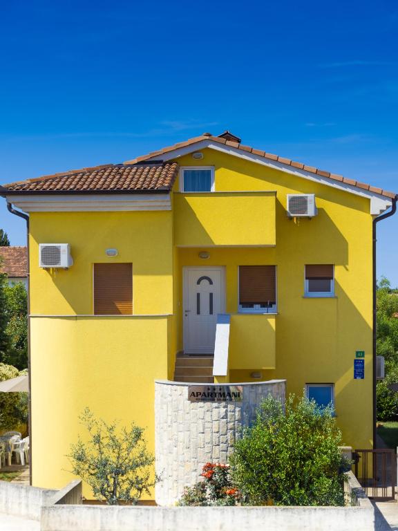 Apartments Manuela - B&B Pola