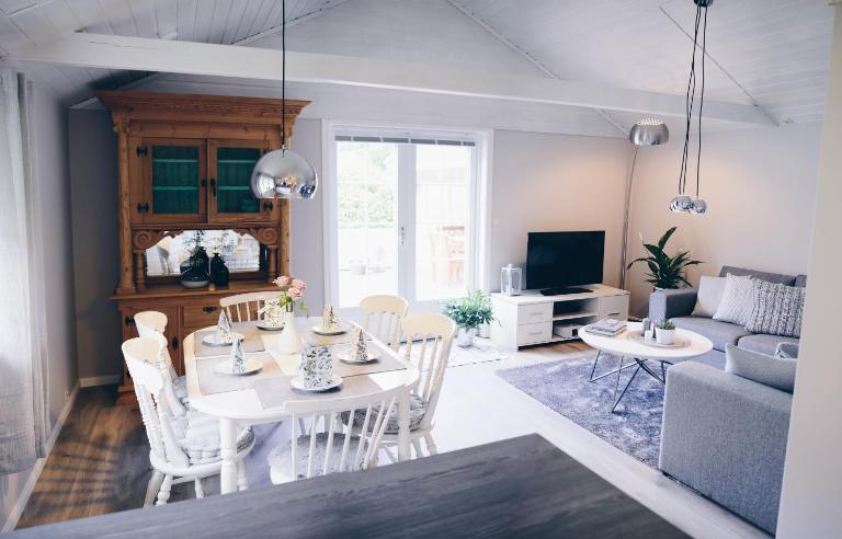 Dalhus - House with jacuzzi - B&B Dalsbygda