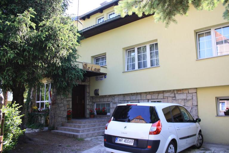 Villa Laura - B&B Polanica-Zdrój