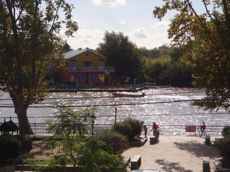 Tigre Paseo Victorica al 700 - B&B Tigre