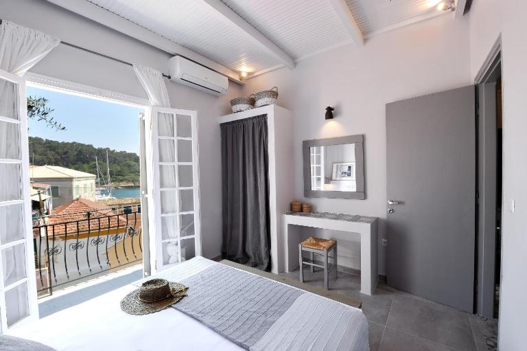 Alia Luxury Apartment - Chambres d'hôtes Gáïos