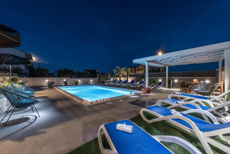 Luxury Home Polo - Bed and Breakfast Bibinje