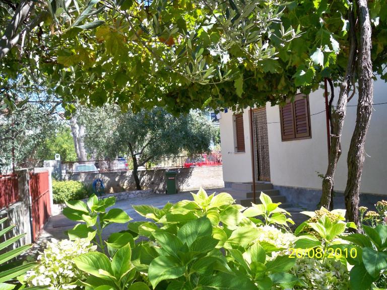 Apartment Ivano - B&B Vodice