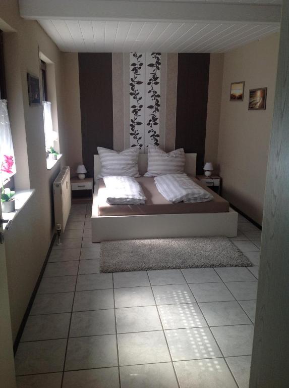 Ferienwohnung Ulmbach -Sterntaler- - Bed and Breakfast Steinau an der Straße