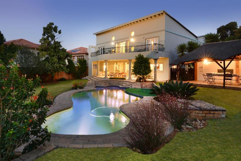 Sandown Guest House - B&B Johannesburg