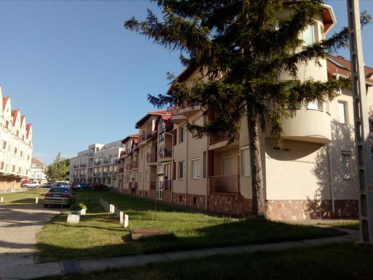 GÓBÉ Apartman - B&B Hajdúszoboszló