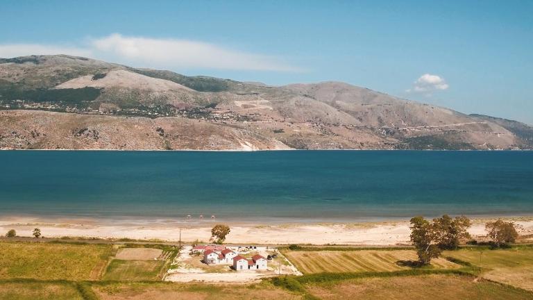Daphne's Boutique Apartments - Bed and Breakfast Livádi