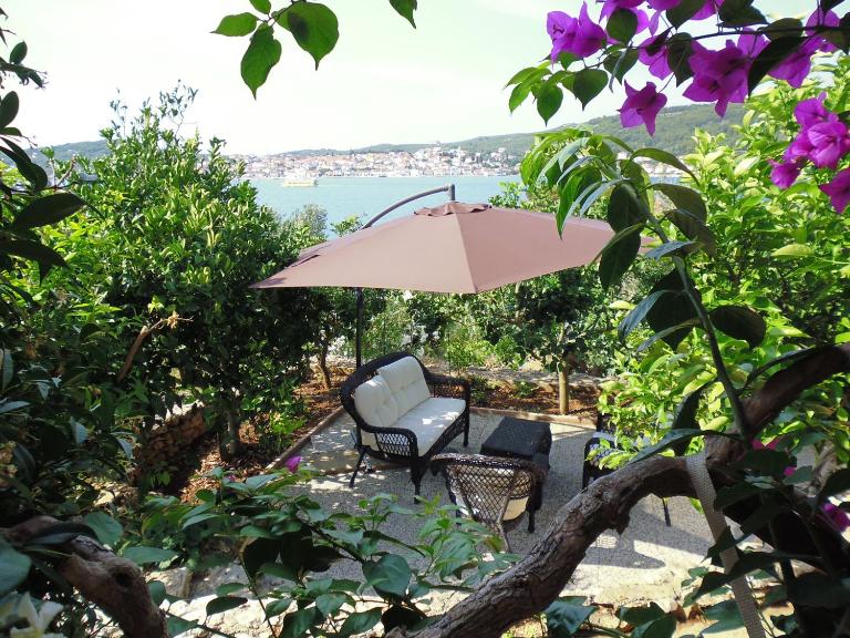 Apartment Pilatus Ošljak - Ferienwohnung Preko