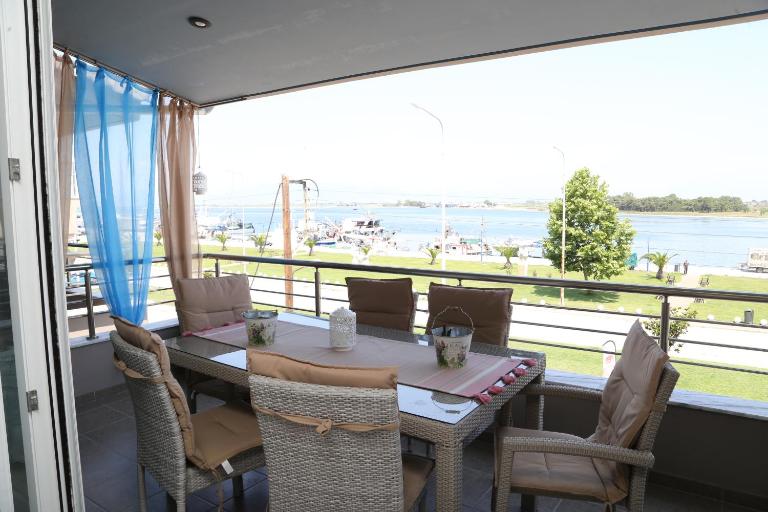 Lakis Luxury Apartment - B&B Keramoti