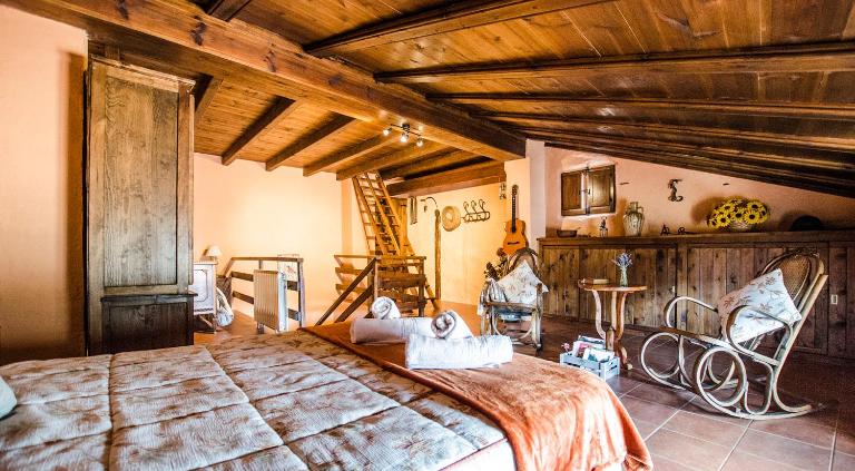 Casa La Herradura - B&B Royuela