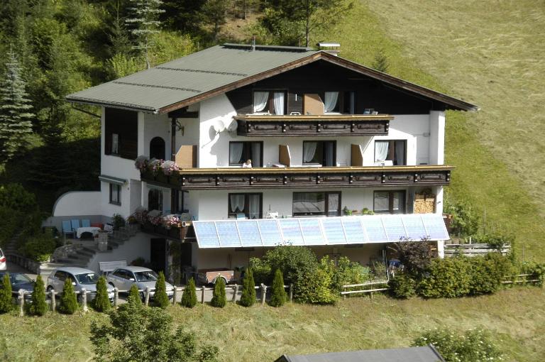 Gästehaus Winsauer - B&B Mittelberg
