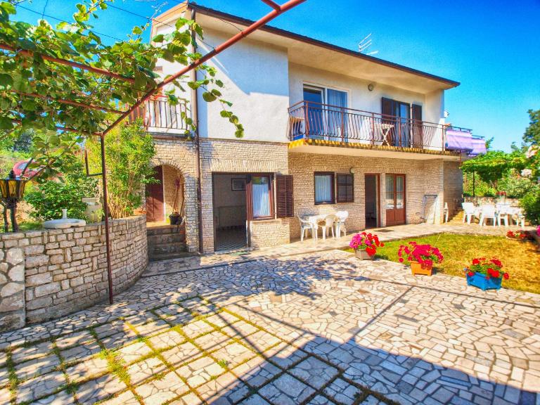 Apartments Kosovka 1398 - B&B Pjescana uvala