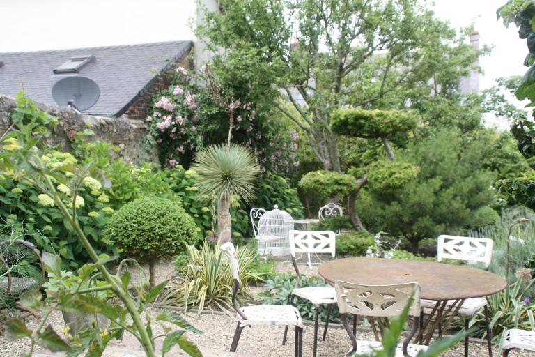 Logis Saint-Léonard - Bed and Breakfast Honfleur