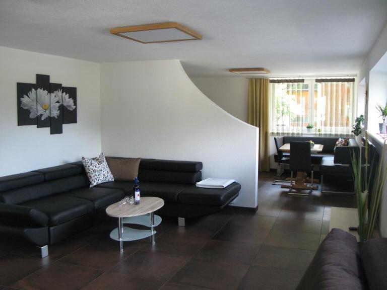 Haus am See - Ferienwohnung Ried im Oberinntal