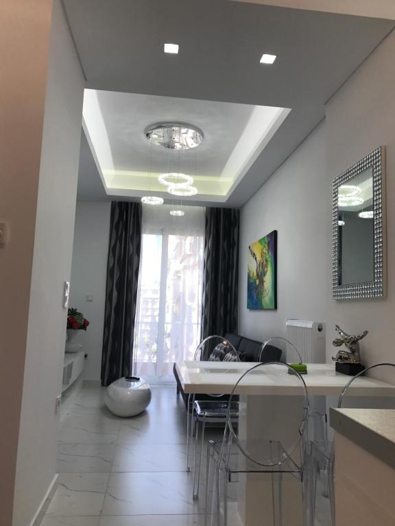 Laura City Egnatia - Bed and Breakfast Thessaloniki