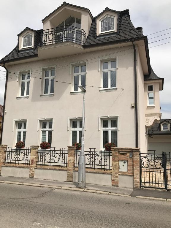Villa Garden - B&B Dunajská Streda