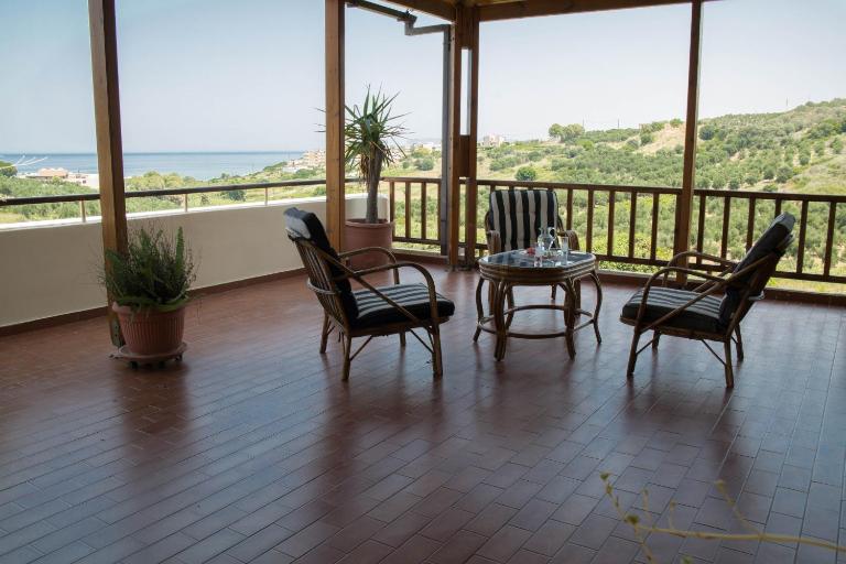 Alexandra Villa Stalos - B&B Stalos