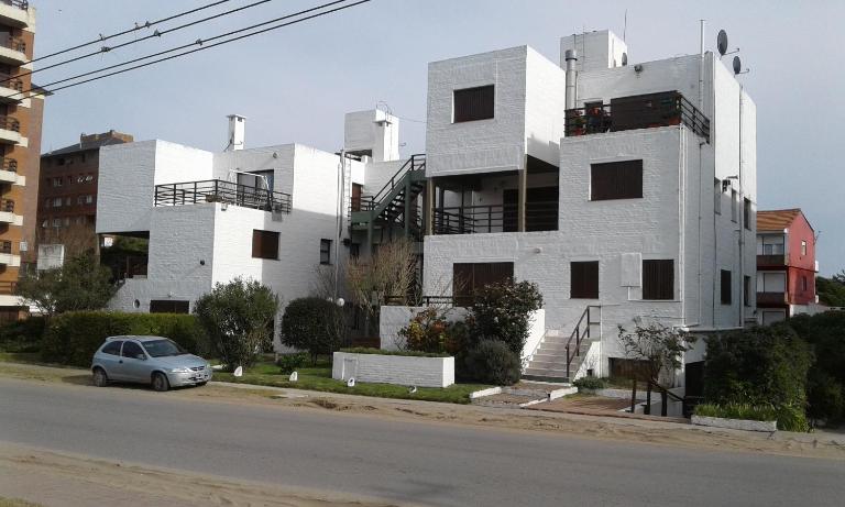 a 100mts de la PLAYA "Mar y Vida" - B&B Pinamar