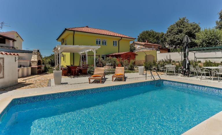 Apartments Dora Victoria Dream - Chambres d'hôtes Medulin
