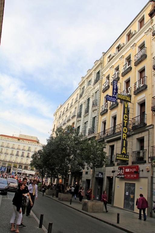 Hostal Victoria I - B&B Madrid
