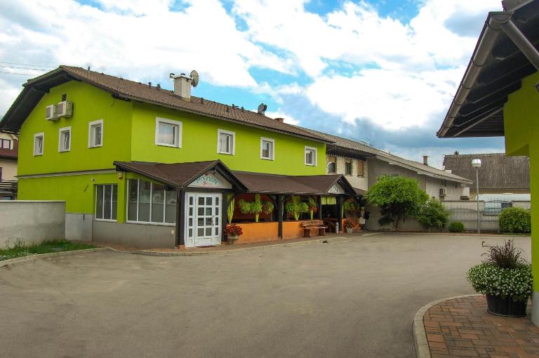 Penzion Pri Slovenc - B&B Dol pri Ljubljani