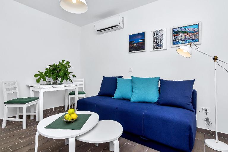 Apartments Franzeta - Bed and Breakfast Makarska