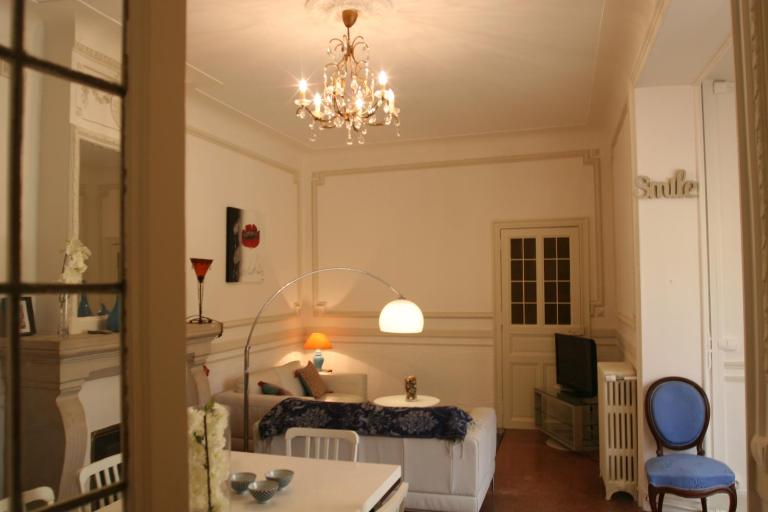 Appart charme Arenes Nimes - Bed and Breakfast Nîmes