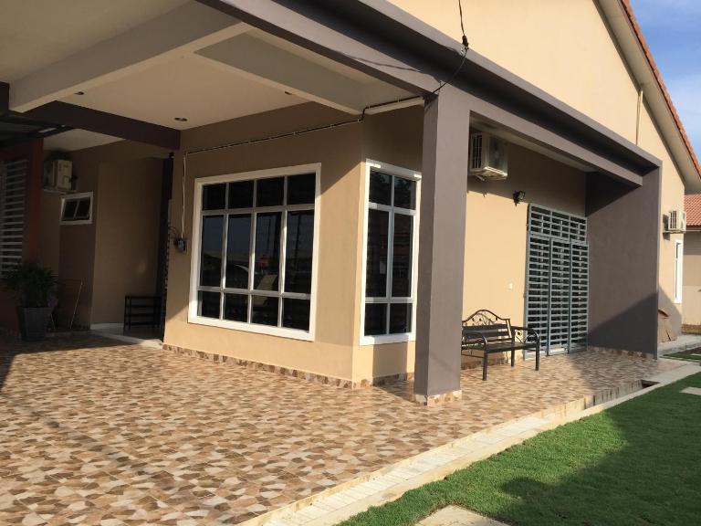Ana Guest House Jalan Airport Kuantan - B&B Kuantan
