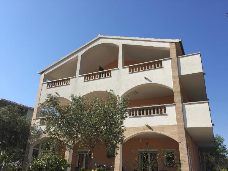 Apartmani Zivaljic - B&B Traù