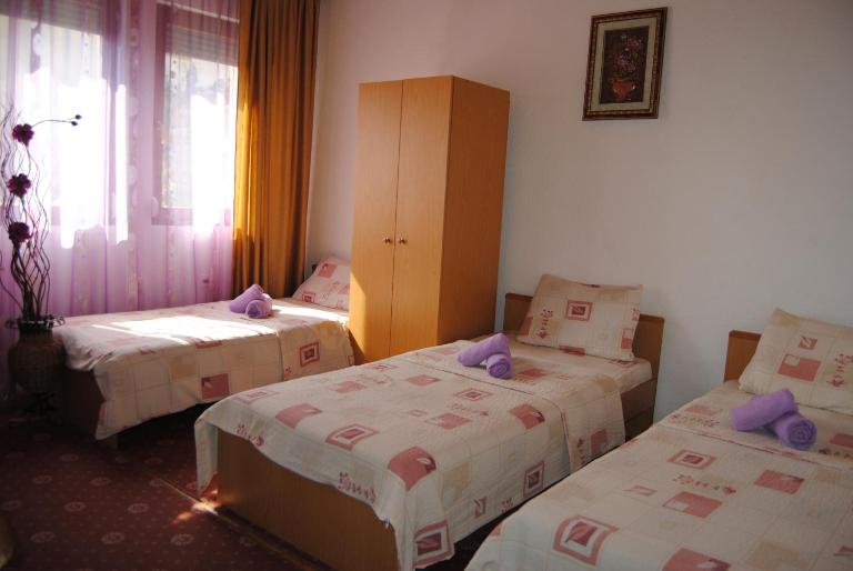 Joleski Accommodation - B&B Ocrida
