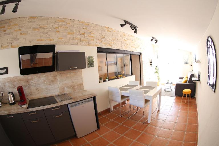 appart central et son parking privatif gratuit - Chambres d'hôtes Collioure