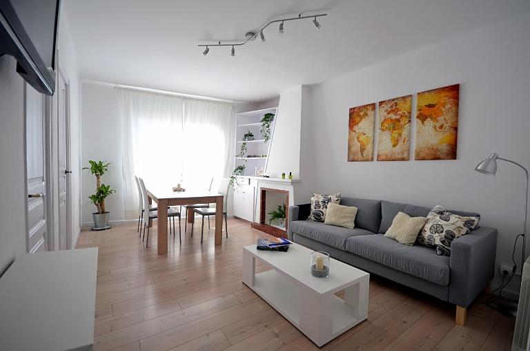 Sunny Apartment Central Sitges - B&B Sitges