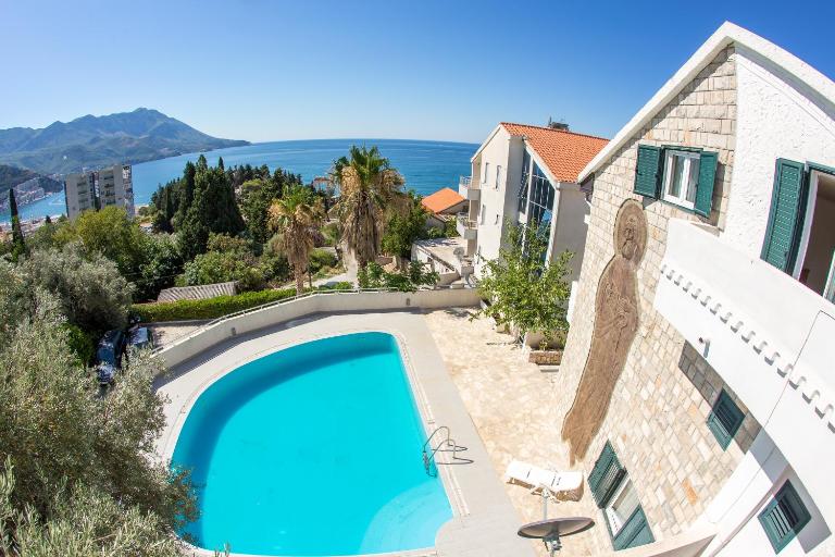 The Turtles Garden - Ferienwohnung Bečići