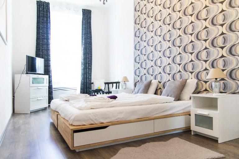 Bright 2BR&AC apt at Astoria - Chambres d'hôtes Budapest