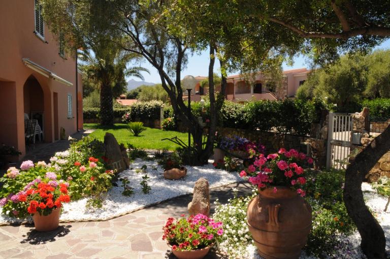 Residence Le Colonnine - B&B San Teodoro