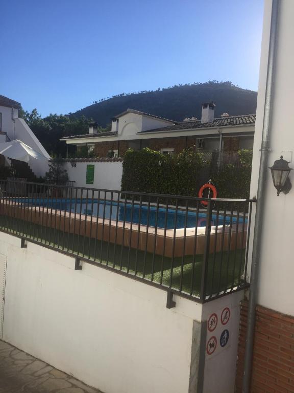 Alojamiento Rural Los Olivos - B&B Arroyo Frio