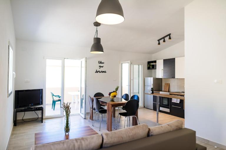Apartments Lux Pag - B&B Pag