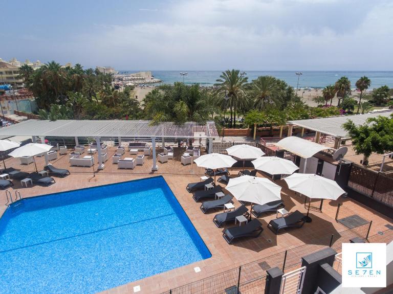 Apartamentos Seven Village - B&B Benalmádena