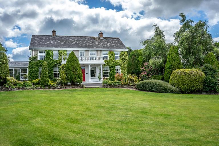 Tattykeel House - B&B Omagh