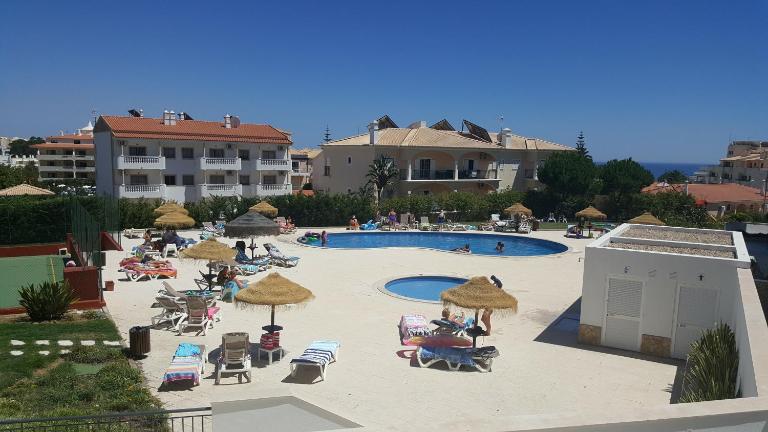 Vista das Ondas Apartment - Bed and Breakfast Albufeira