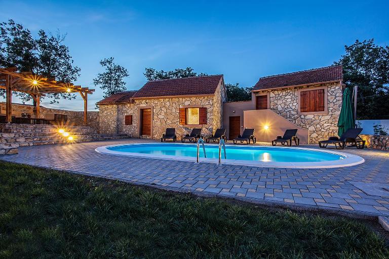 Villa Viktorija - B&B Galovac