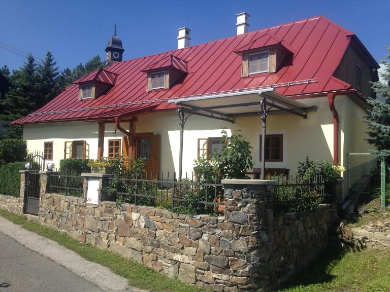 Banícky dom Pod Zvonicou - B&B Štiavnické Bane